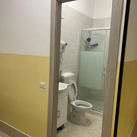 לינה וארוחת בוקר Turati Termini